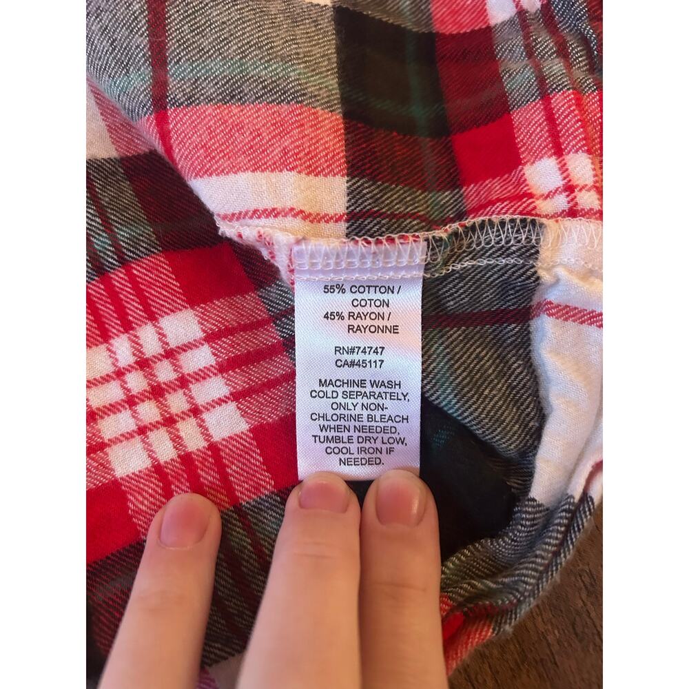 Women’s Super Soft Lightweight Loose Fitting Holiday Red & Green Winter Flannel - Picture 9 of 10